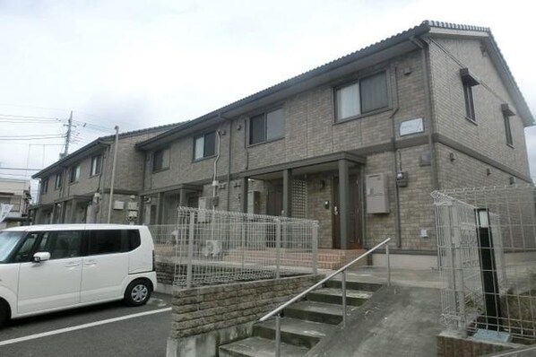 グレーリングの物件外観写真